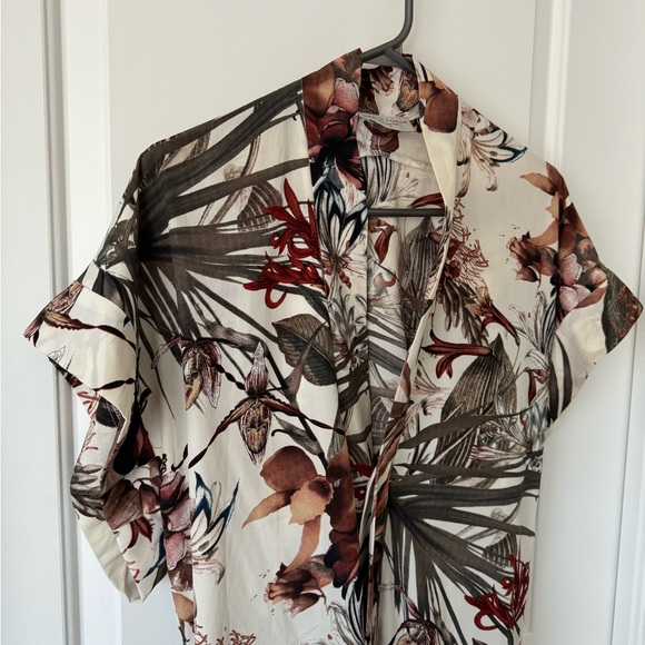 Dress Forum Kimono Dress Size S. perfect for a cover up, shirt or dress! - Picture 4 of 6